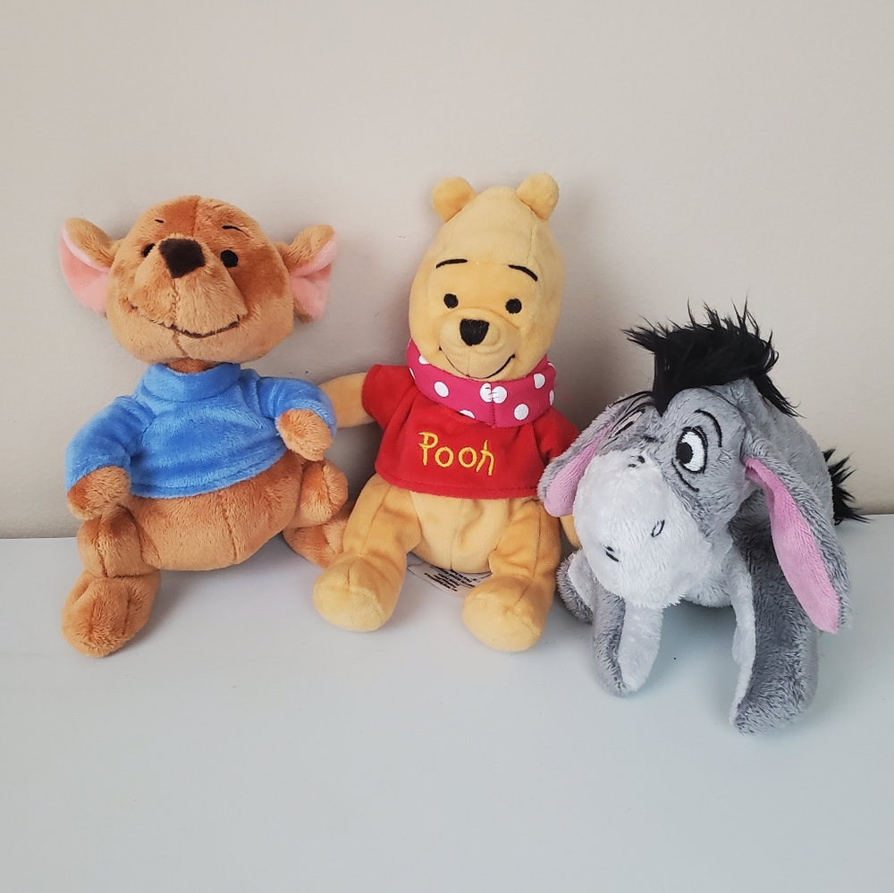 3 Pooh characters